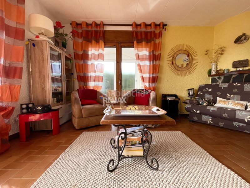 Foto c0d8eb52-f333-42f0-8ca6-c23e35a18326. Xalet amb aparcament a Nord Roses