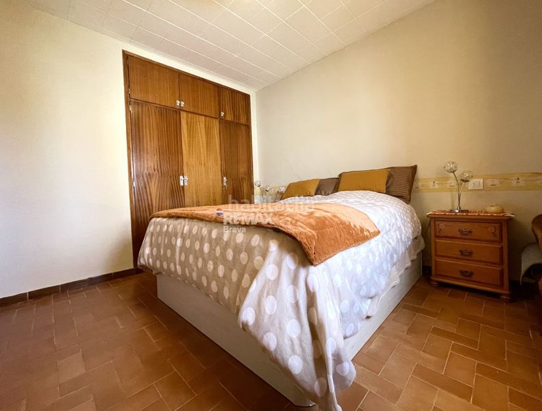 Foto cf734a88-0a7f-41dd-a173-06fde7339980. Xalet amb aparcament a Nord Roses