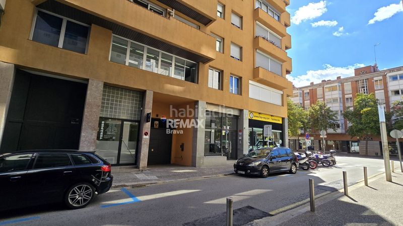 Foto 22547afe-a0d5-4b2a-a78a-df7e546f00f2. Pis amb calefacció aparcament a Eixample Nord Girona