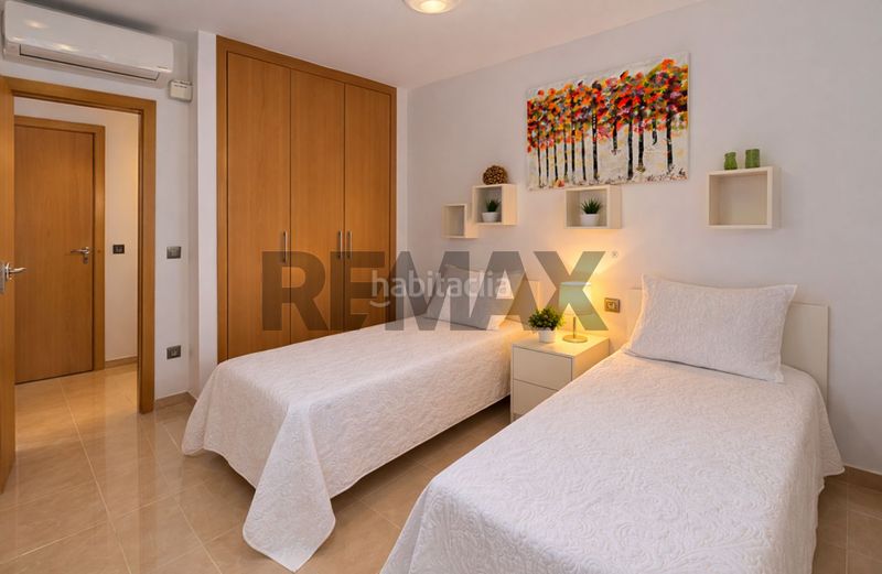 Foto c32d022d-285b-4d81-adb0-89b0d0465d58. Duplex con riscaldamento parcheggio in Centre Roses