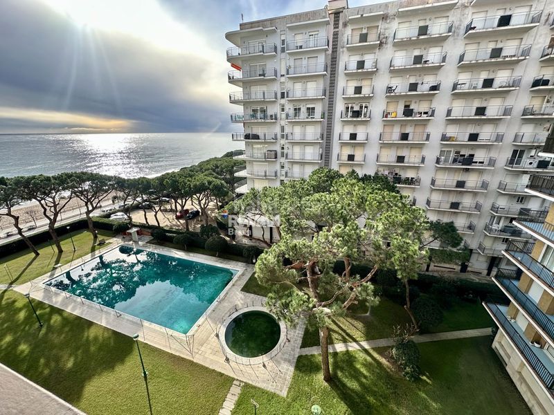 Foto c148c200-20c1-4a07-bd4d-b34a9abe915c. Pis amb calefacció piscina a Els Pins Blanes