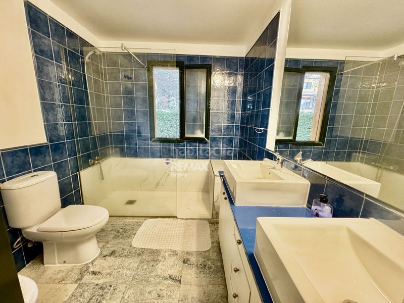 Foto d3cd3c70-4233-4bd9-bed0-366febf15812. Chalet with heating parking pool in Sant Julià de Ramis
