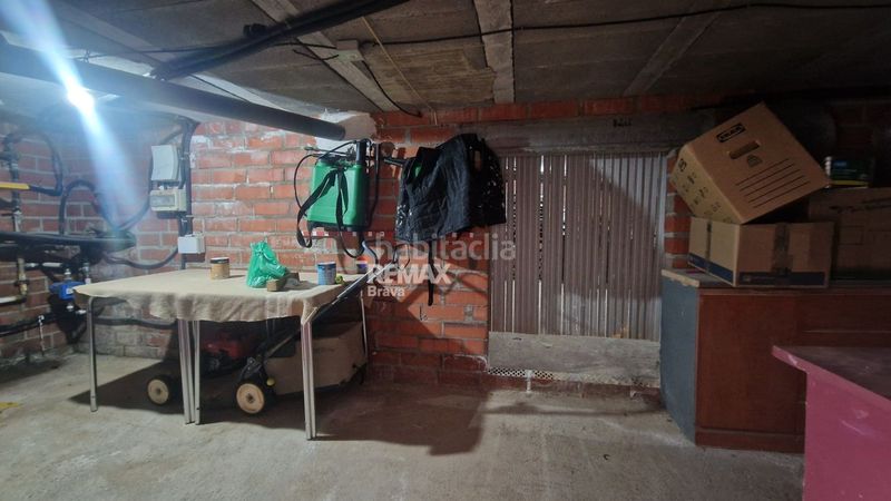 Foto d93abab1-56ea-4792-bb84-e59b9a3d79e8. Xalet amb aparcament piscina a Nord Roses