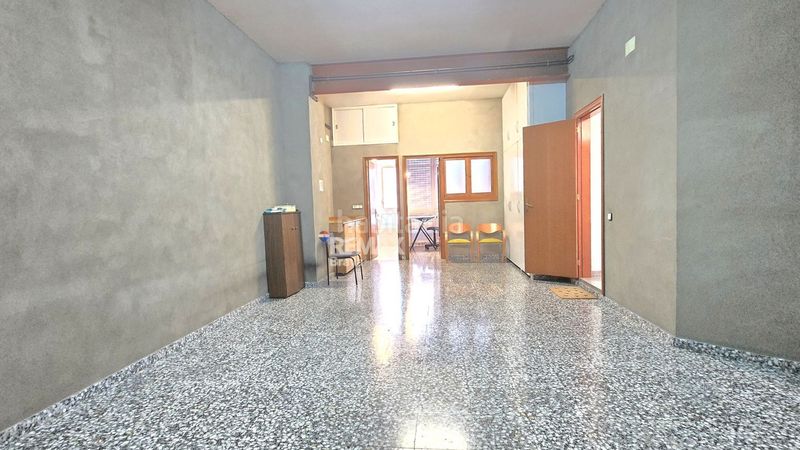 Foto 9a79fb6e-bb83-4974-8821-240189b63bb3. Xalet amb aparcament a Olot