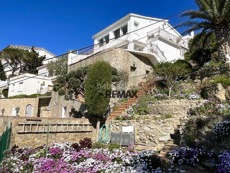 Foto 3c667443-573b-4683-8220-f740748c6c22. Xalet amb aparcament piscina a Puig Rom-Canyelles-Almadrava Roses