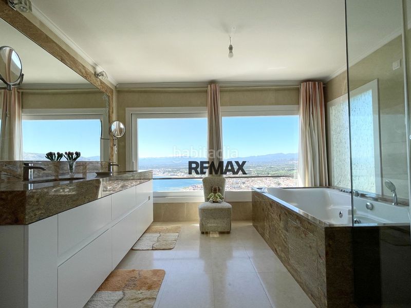 Foto 3c7f0f9d-216c-422f-b7dd-0b018b972452. Xalet amb aparcament piscina a Puig Rom-Canyelles-Almadrava Roses