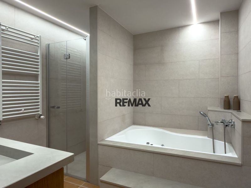 Foto 8abe55ac-1464-44d8-ba1d-a78e7b828327. Casa adossada amb aparcament piscina a Poble Calonge