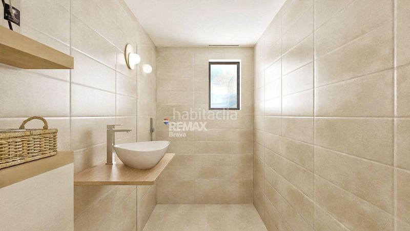 Foto 61ce4ac3-d39a-47e2-93a3-aceba2e30a66. Casa amb aparcament a Hostalric