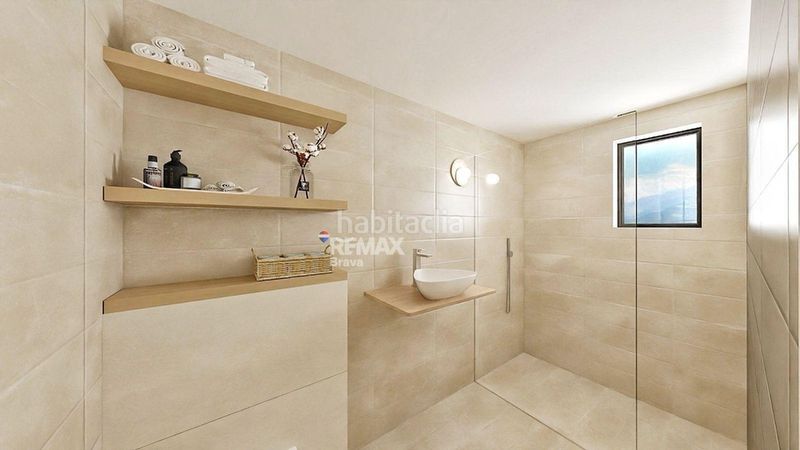 Foto e3b728a0-ba3f-46d7-8e8e-236f45600096. Casa amb aparcament a Hostalric