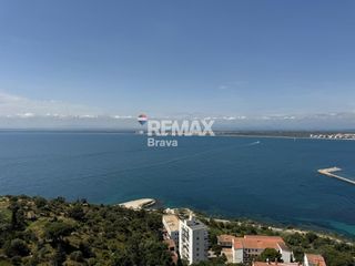 Chalet  Calle d'antoni canals. Roses  villa de lujo con vistas panorámicas al mar en ubicación