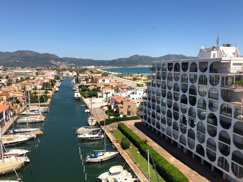 Foto 882b31d5-0b08-4500-b107-9a71f14c7bee. Apartament a Salins - Cavall de Mar Empuriabrava