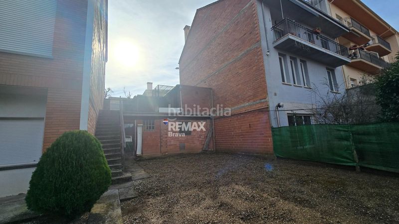 Foto 115a54fc-6a60-4efa-a234-75667da2c340. Terreno residencial parcela edificable en venta con gran potencial residencial en Olot