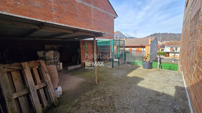 Foto b12115e2-000a-4e81-8bf1-48ff1f407c9b. Terreno residencial parcela edificable en venta con gran potencial residencial en Olot