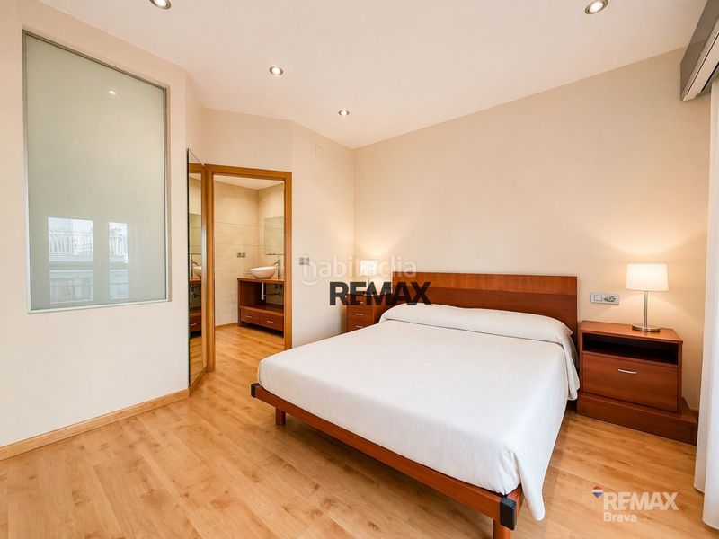 Foto 10687bd2-9679-4d43-a42f-5ffa72895b76. Edificio excelente oportunidad de inversión edificio con gran potencial en una ubicación estratégica en Roses