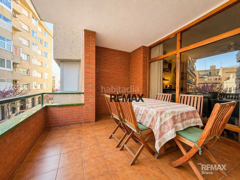 Foto ecdf689e-706f-452f-b6d9-7efeb79af373. Edificio excelente oportunidad de inversión edificio con gran potencial en una ubicación estratégica en Roses