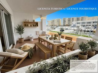 Pis  Del port joan. Exclusivo apartamento con amarre privado, gran terraza y licenci