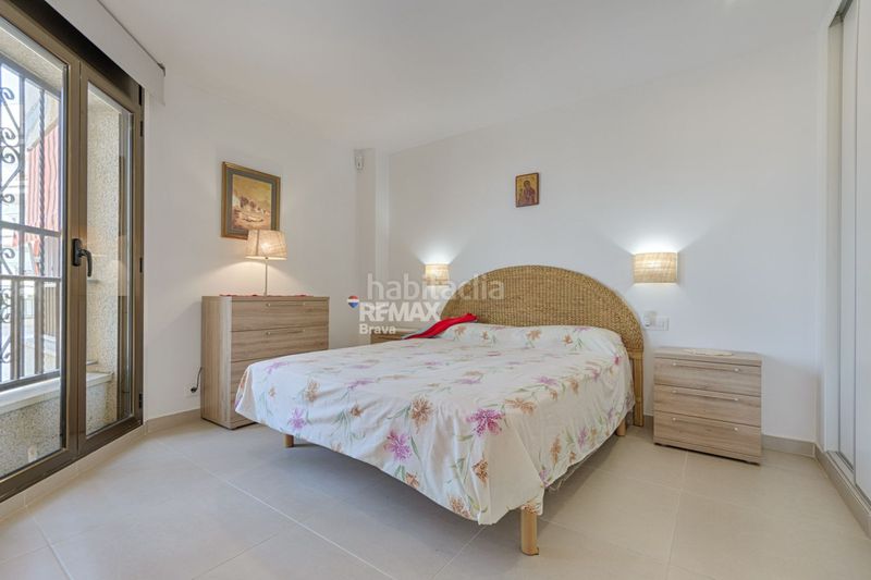 Foto a5ac412b-9e07-468e-bc4c-b342b573f881. Pis amb calefacció aparcament a Salatar Roses
