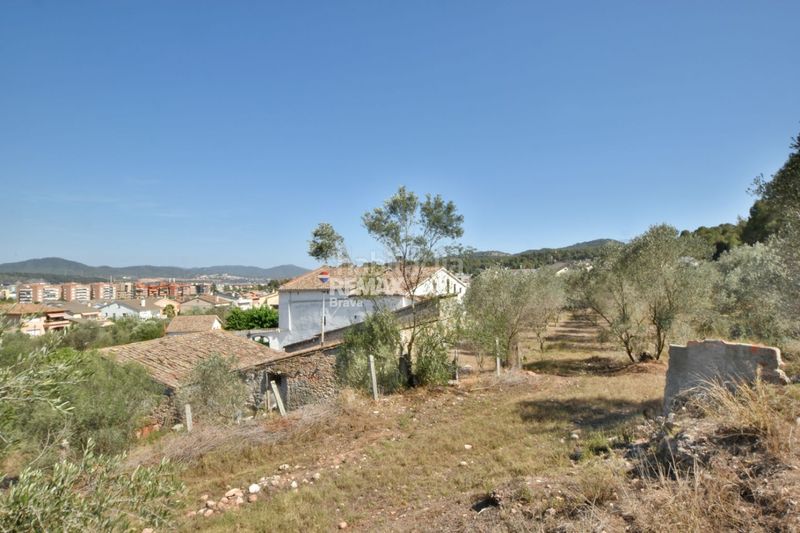 Foto 04f230ab-290c-4680-862a-d8e3fcd44402. Masia a Sant Andreu de la Barca