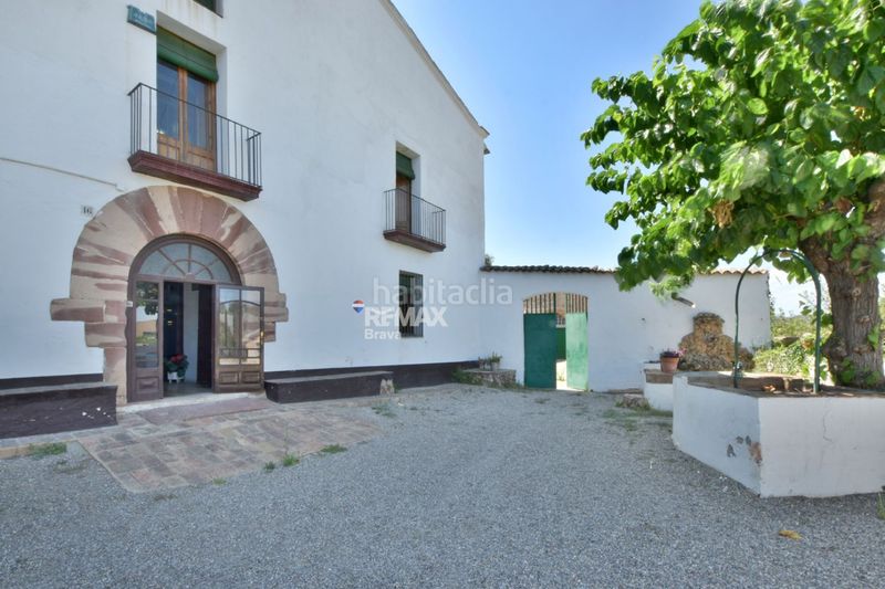 Foto 358a7a7e-1804-4dcd-a9bb-103d55f55479. Masia a Sant Andreu de la Barca