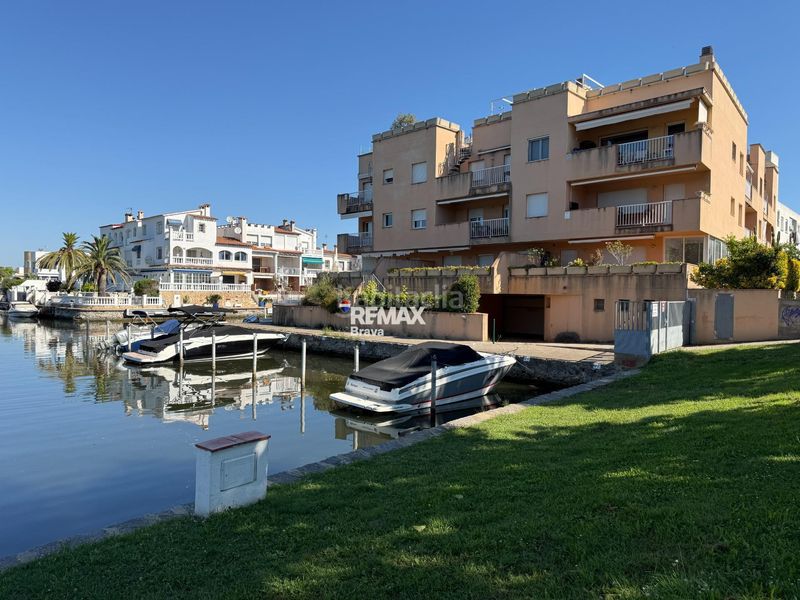 Foto b02f26a3-b86a-4fdf-99b1-c4a412c22c0b. Àtic amb calefacció aparcament a Alberes Empuriabrava