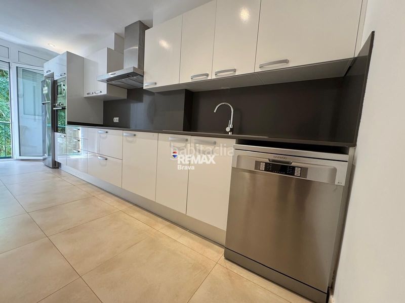 Foto e8e307ec-9dc1-40c4-9b47-3d5e1e7ac4a8. Apartament amb aparcament a Begur Begur