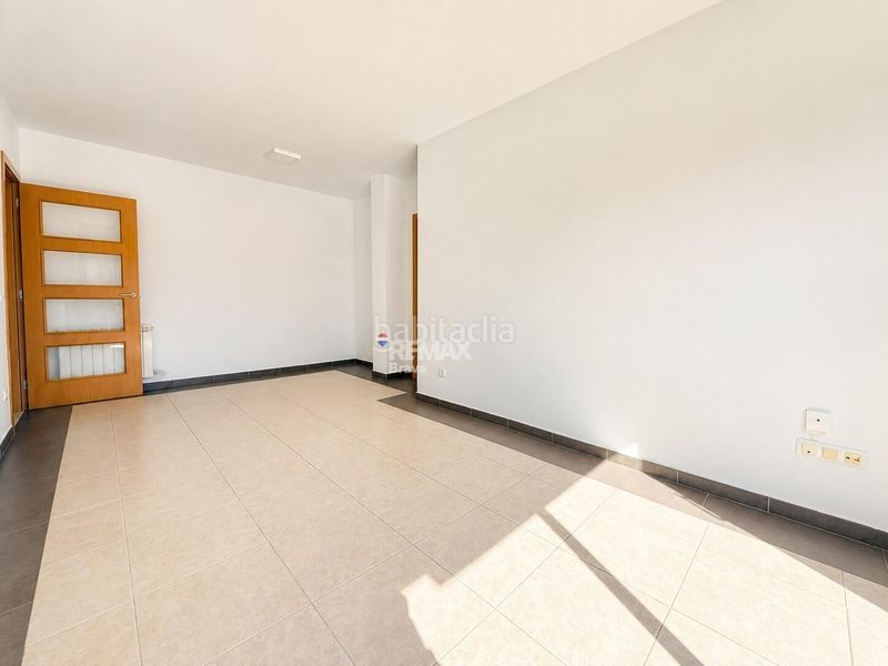 Foto 4a745a60-5ba2-42d3-9403-e26beb0e2ce0. Pis amb calefacció a Creu de la Mà Figueres