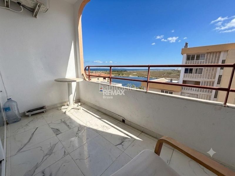 Foto 9d354612-d927-4496-bc4f-01c50c6096f4. Apartament amb calefacció aparcament piscina a Santa Margarida Roses