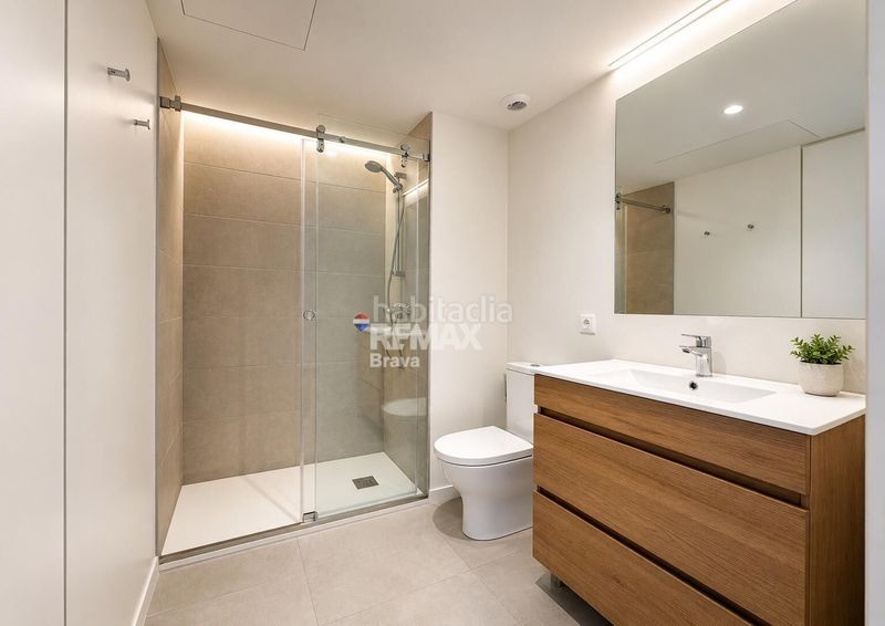 Foto 50c8d0ac-5e9f-4645-a26e-82973f4734c3. Apartament amb calefacció piscina a Eixample Mataró