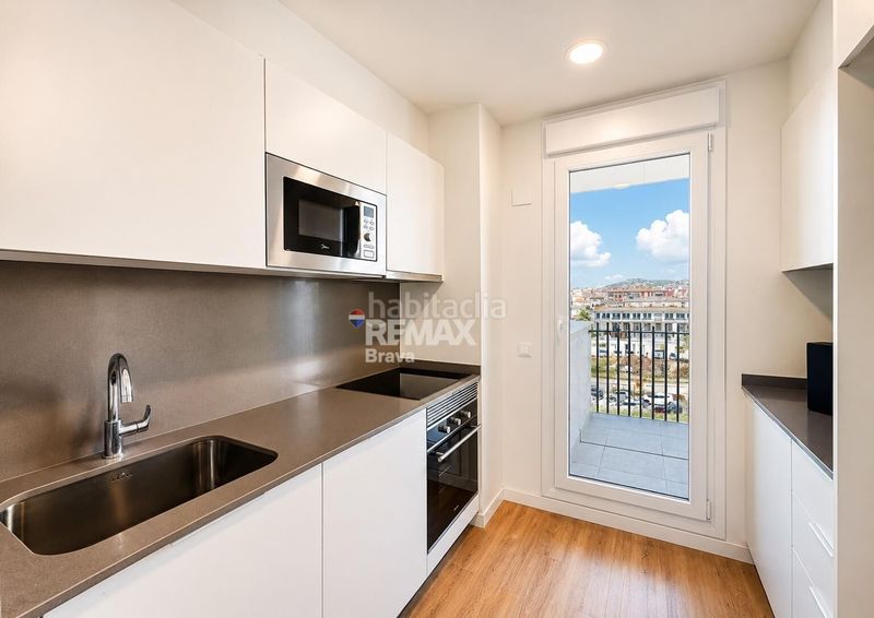 Foto bd12c36c-1b31-4b9e-ae94-02667463a56c. Apartament amb calefacció piscina a Eixample Mataró
