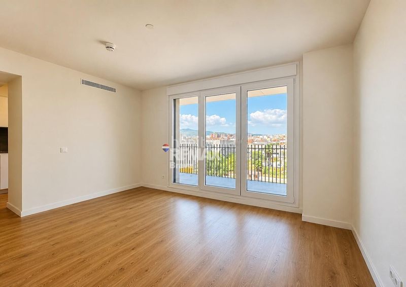 Foto e0cd583a-768a-4592-8962-a154cf791753. Apartament amb calefacció piscina a Eixample Mataró