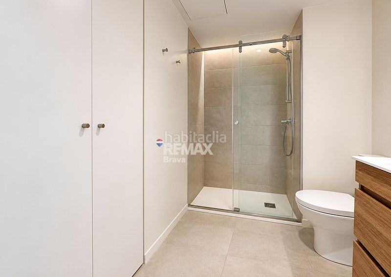 Foto e407867b-9729-4780-a773-1d4bd50aabf7. Apartament amb calefacció piscina a Eixample Mataró