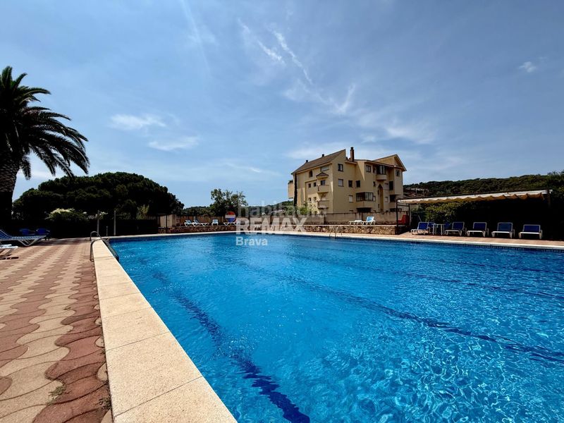 Foto 2144f7ec-6bd2-4aa6-bd5e-55ec5da77c2b. Apartament amb piscina a Tossa de Mar Tossa de Mar