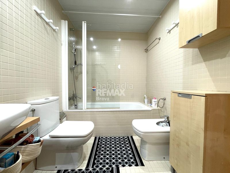 Foto 27f5f53d-bf70-44cb-8c57-04f6ea63e153. Apartament amb calefacció aparcament piscina a Santa Margarida Roses