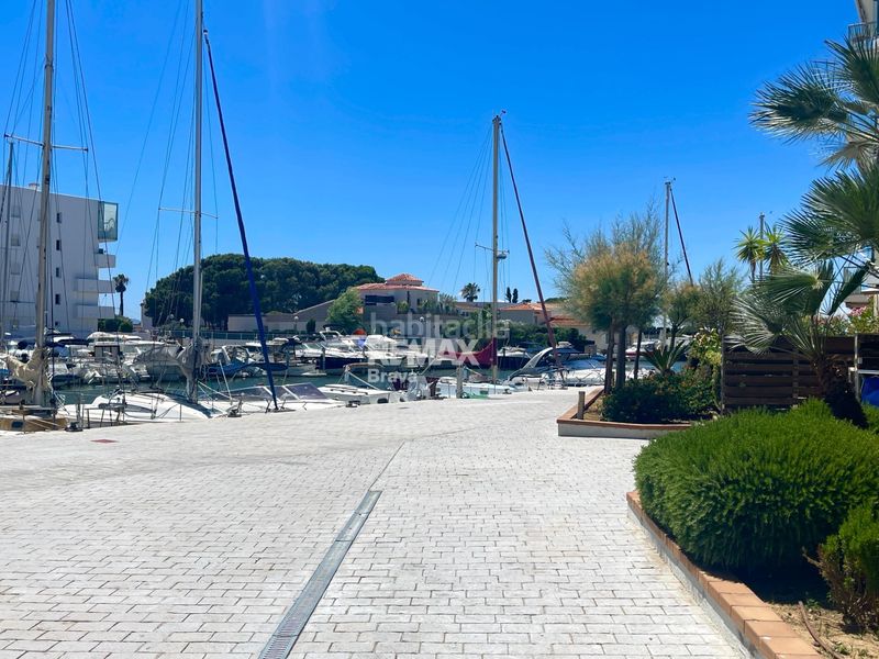 Foto c80d5f7f-4f76-4af1-84e2-eed98ba9a45e. Apartament amb calefacció aparcament piscina a Santa Margarida Roses