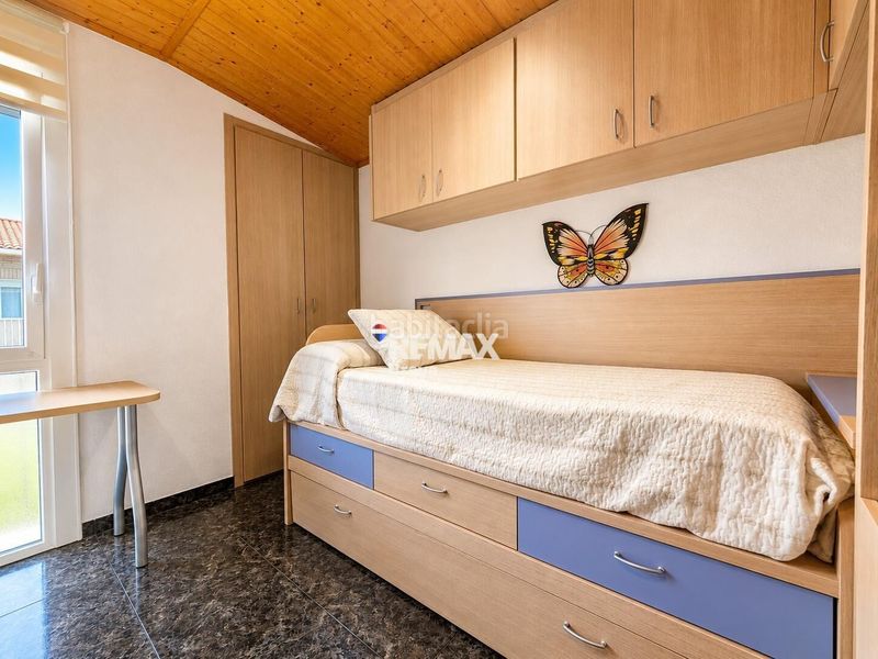 Foto c9dabf74-45ee-49ee-b4e6-49c9ed27b653. Casa adossada amb calefacció aparcament a Olot