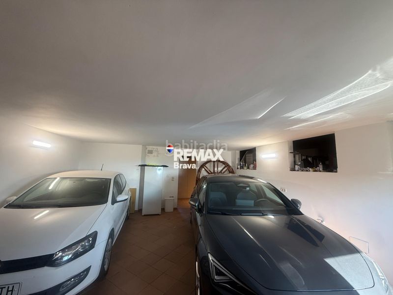 Foto 6f26845d-5d08-44cb-87b0-ac0eab6ac15c. Chalet en carrer belgica-ur.can isac 155 palau saverdera exclusiva vivienda unifamiliar con piscina, amplias terrazas y vistas panorámicas a la bahía de roses en Palau-saverdera