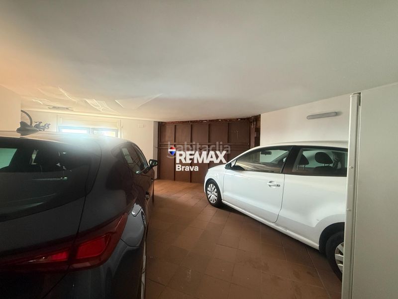 Foto 8cc8977a-9780-423c-9ce4-9d28717b3f8b. Chalet en carrer belgica-ur.can isac 155 palau saverdera exclusiva vivienda unifamiliar con piscina, amplias terrazas y vistas panorámicas a la bahía de roses en Palau-saverdera