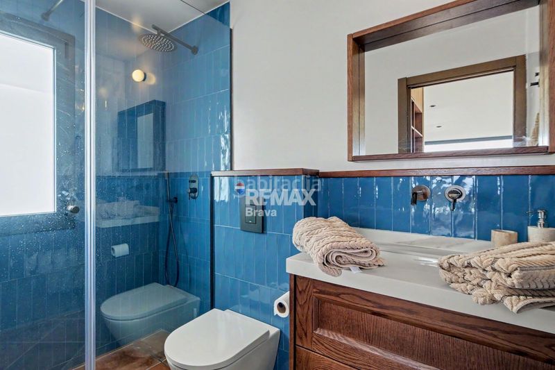 Foto b8c44c2a-38ec-4832-a8cc-1b3418ef0b3e. Xalet amb aparcament piscina a Cadaqués