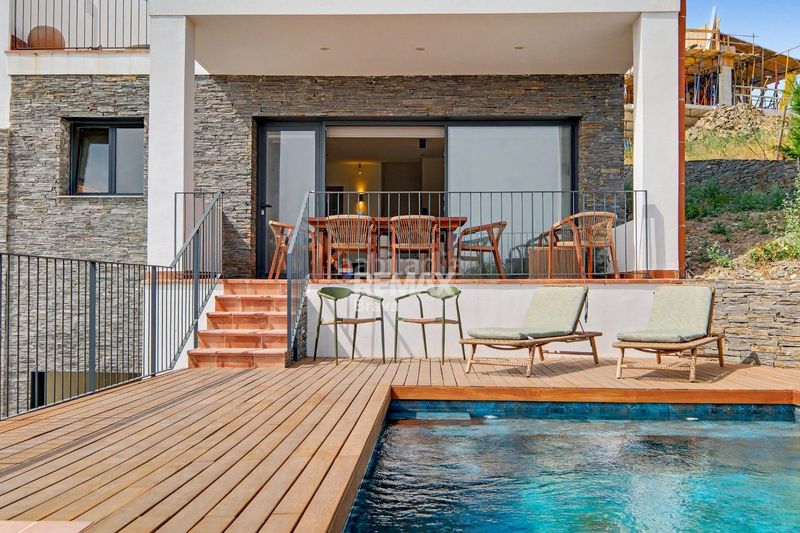 Foto d3ec82fa-2e7e-4327-b844-f92099f535ec. Xalet amb aparcament piscina a Cadaqués