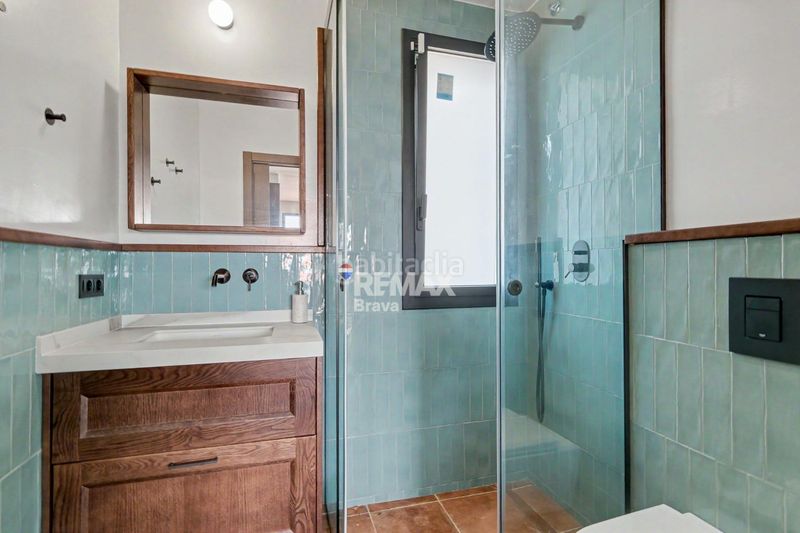 Foto ea45678d-b427-4543-8730-2eb3fdd91b64. Xalet amb aparcament piscina a Cadaqués