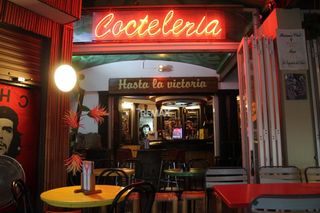 Lloguer Local Comercial  Sector moxo. Empuriabrava  traspaso de emblemático cocktail bar con 21 años d