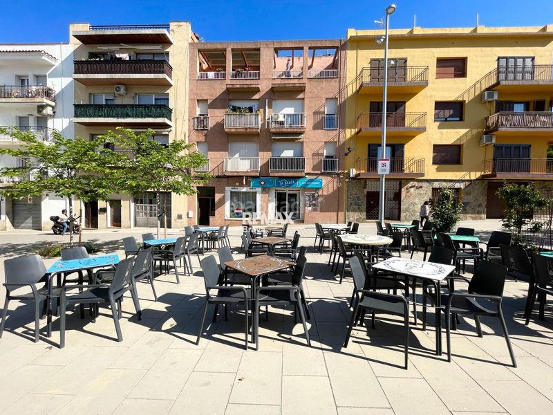 Foto c6076767-b421-4795-a704-24e098ebe6d2. Local comercial a Centre Roses