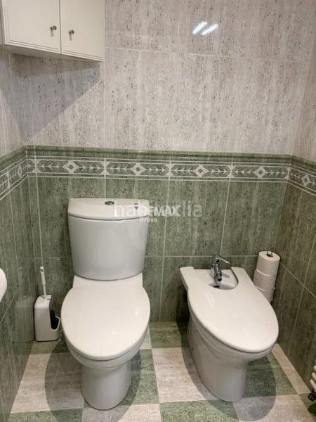 Foto 0f3835a3-8671-4760-b0a2-60665982d35b. Edificio in Poble Calonge