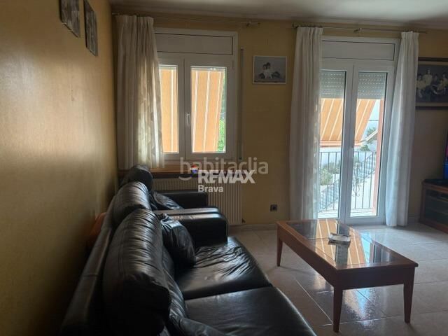 Foto 10ccbf43-ef7d-4da4-b5bb-75935942a43d. Edificio in Poble Calonge