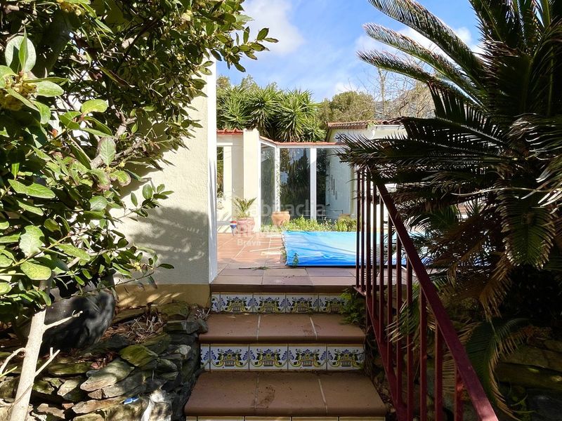 Foto c2db0d3f-109d-4fdf-8f03-4ce991309b17. Xalet amb calefacció aparcament piscina a Nord Roses