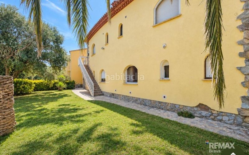 Foto b3ef373c-f725-4ac1-b567-6ea7b67afe1d. Apartamento vilacolum apartamento en planta baja con patio privado en Torroella de Fluvià