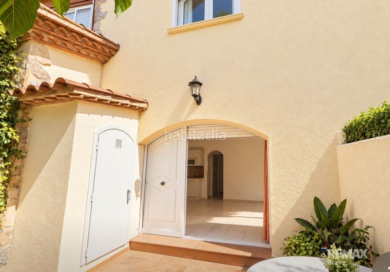Foto bf38f36c-0185-4640-8644-5dc161c0b10f. Apartamento vilacolum apartamento en planta baja con patio privado en Torroella de Fluvià