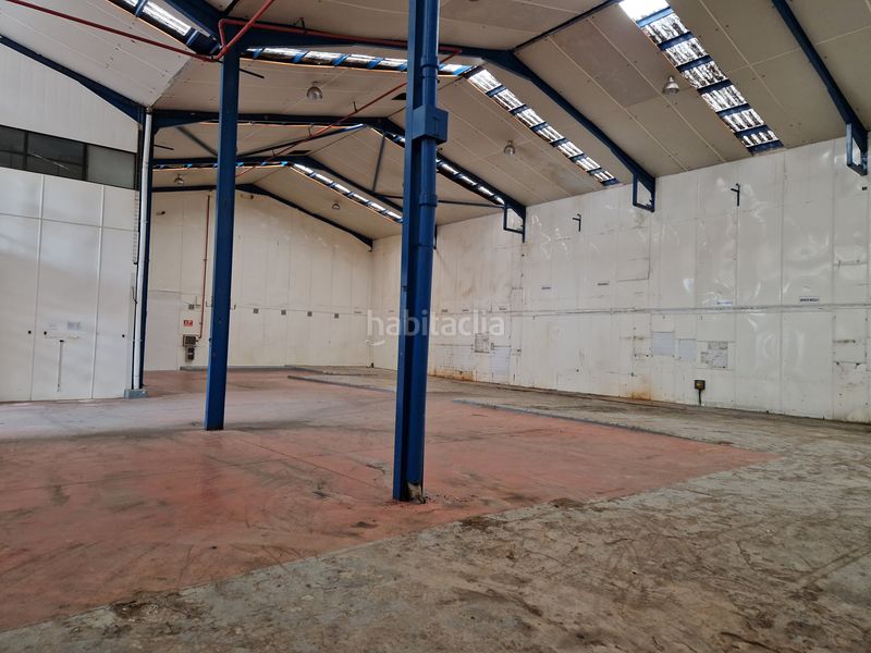 Foto 0c09553d-5828-4a72-8f18-a3885b98d29f. Miete fabrikhalle in Sant Andreu de la Barca