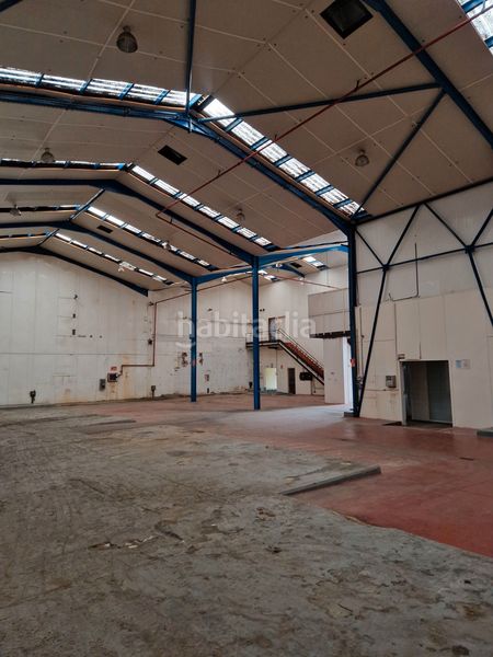 Foto a33939d7-467f-45e9-aff1-bc38377532a1. Miete fabrikhalle in Sant Andreu de la Barca