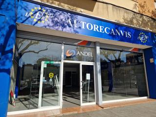 Location Local commercial à Carretera de martorell 12. Local de 270 m2 céntrico en alquiler